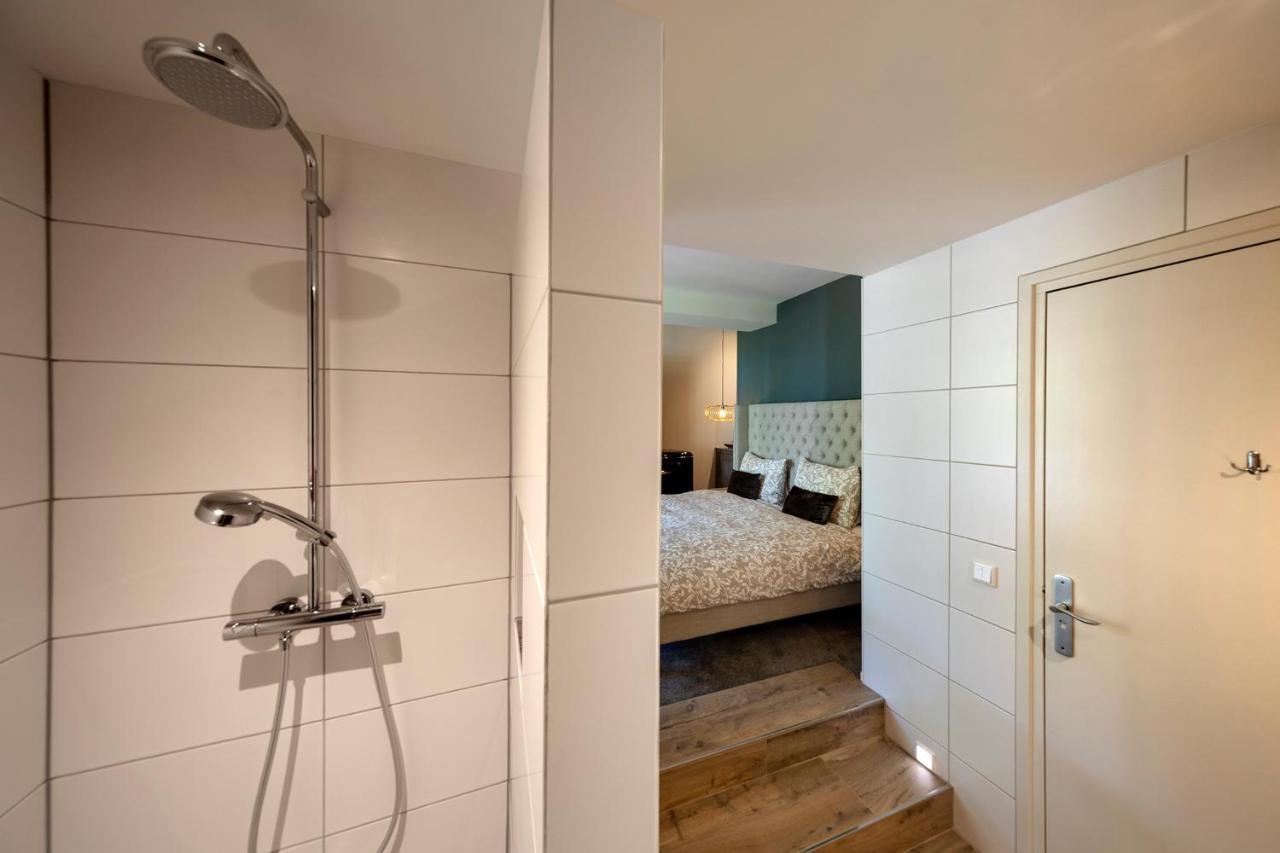 Aubergine Logeren & Dineren Bed and Breakfast Tegelen Buitenkant foto